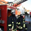 Feuer groß